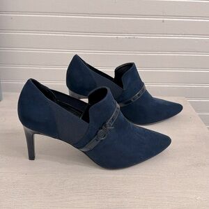 Calvin Klein Jaclyn Navy Ankle Bootie with 3" heel Size 8 NWOT
